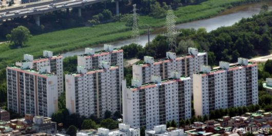 6월 6일 롯데월드타워전망대에서 본 잠실 우성4차 모습/사진=뉴스1 /사진=(서울=뉴스1) 김명섭 기자