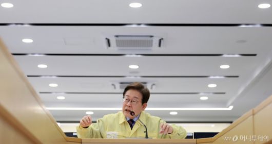 [서울=뉴시스] 최진석 기자 = 이재명 대통령이 12일 서울 서초구 한강홍수통제소에서 열린 수해(장마) 대비 현장 점검 회의에서 발언하고 있다. (대통령실통신사진기자단) 2025.06.12. myjs@newsis.com /사진=최진석