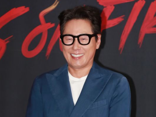 가수 겸 프로듀서 윤종신. 그는 지난 21일 SNS를 통해 오랜 기간 앓고 있는 크론병으로 인한 복통을 호소했다./사진=머니투데이DB