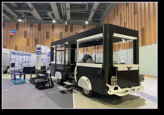 3D프린터로 출력한 자율주행 셔틀버스/사진=UNIST