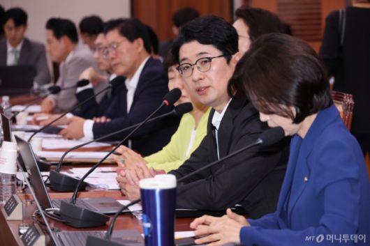 (서울=뉴스1) 안은나 기자 = 주진우 국민의힘 의원이 1일 서울 여의도 국회에서 열린 제426회국회(임시회) 법제사법위원회 제1차 전체회의에서 질의하고 있다. 2025.7.1/뉴스1  Copyright (C) 뉴스1. All rights reserved. 무단 전재 및 재배포,  AI학습 이용 금지. /사진=(서울=뉴스1) 안은나 기자