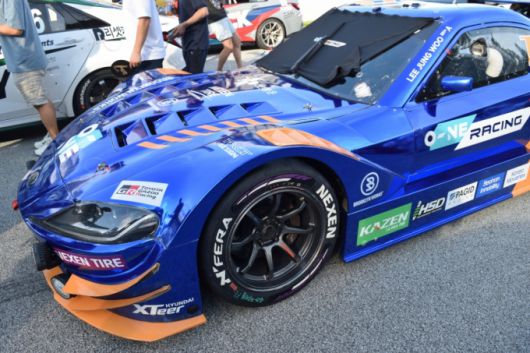 지난 12일 오후 경기 용인 스피드웨이.  '2025 오네(O-NE) 슈퍼레이스 챔피언십' 토요타 가주 레이싱 6000 클래스 4라운드에 참가하는 '오네 레이싱' 팀 소속 드라이버 이정우의 경기용 차량./사진=HD현대오일뱅크 제공