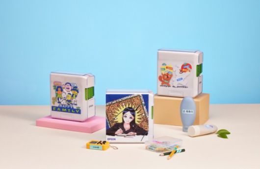 한국엡손이 유명 일러스트레이터 3인과 협업해 라벨프린터 일러스트 케이스 패키지 3종을 출시했다. /사진=한국엡손