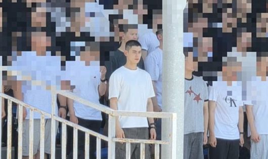 그룹 아스트로 멤버 겸 배우인 차은우가 훈련소에 입소한 모습이 포착됐다. /사진=온라인 커뮤니티
