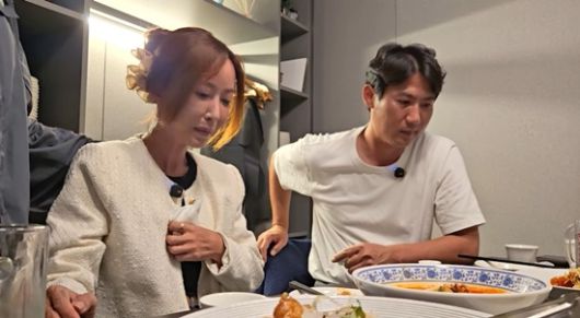 그룹 S.E.S 출신 슈가 도박 빚으로 힘들었던 때를 떠올렸다. /사진=유튜브 채널 '인간 That's 슈'