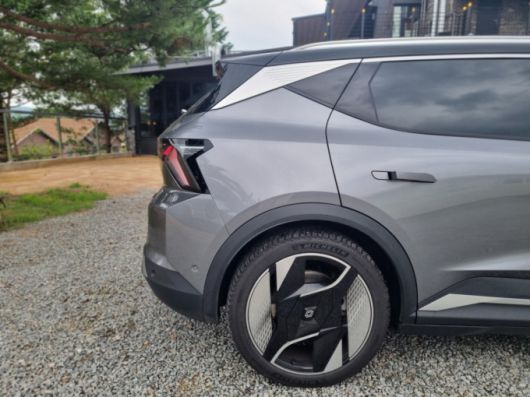 르노 세닉 E-Tech 100% 일렉트릭. /사진=강주헌 기자