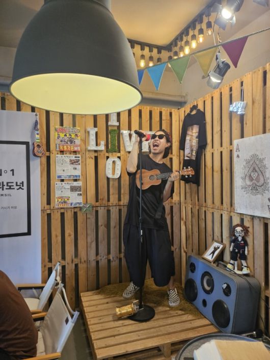 코미디언 이재훈이 전라북도 임실에서 카페 사장으로 대박이 난 근황을 공개했다. /사진= 카페 옥쭹가든