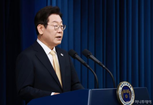 [서울=뉴시스] 고범준 기자 = 이재명 대통령이 11일 서울 용산 대통령실 청사에서 열린 한·베트남 공동언론발표에서 발언하고 있다. (대통령실통신사진기자단) 2025.08.11. bjko@newsis.com /사진=