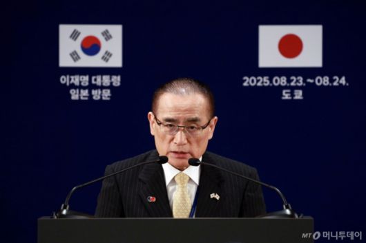 [도쿄=뉴시스] 고범준 기자 = 위성락 국가안보실장이 24일(현지 시간) 일본 도쿄 한 호텔에 마련된 프레스센터에서 이재명 대통령의 한일 정상회담 관련 브리핑을 하고 있다. 2025.08.24. bjko@newsis.com /사진=고범준