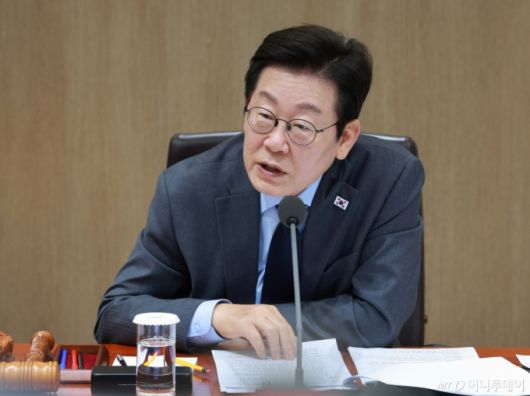 [서울=뉴시스] 고범준 기자 = 이재명 대통령이 9일 서울 용산 대통령실 청사에서 열린 제41회 국무회의에서 발언하고 있다. 2025.09.09. bjko@newsis.com /사진=고범준