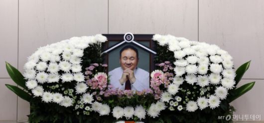 (대전=뉴스1) 김기태 기자 = 5선 국회의원을 지낸 이상민 국민의힘 대전시당위원장이 15일 별세했다. 을지대병원 장례식장에 이상민 위원장의 빈소가 마련돼 있다.  2025.10.15/뉴스1  Copyright (C) 뉴스1. All rights reserved. 무단 전재 및 재배포,  AI학습 이용 금지. /사진=(대전=뉴스1) 김기태 기자