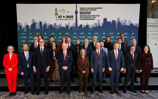 이호현 기후에너지환경부 2차관이 지난 30일(현지시간)부터 양일간 캐나다 토론토 G7 에너지환경장관회의에 참석해 주요 회원국 장관 및 국제기구 대표들과 기념촬영을 하고 있다. (기후에너지환경부 제공. 재판매 및 DB 금지) 2025.10.31./뉴스1
