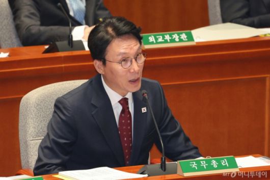 김민석 국무총리가 7일 서울 여의도 국회에서 열린 예산결산특별위원회 전체회의에서 의원 질의에 답변하고 있다. / 사진=뉴스1