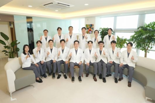 곧바로병원 의료진 단체사진/사진제공=메디컬아시아운영위원회