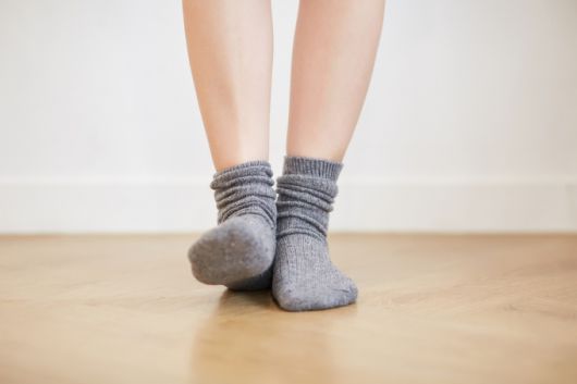 신었던 양말을 다시 신는 습관이 발 건강을 해칠 수 있다는 전문가의 경고가 나왔다. 사진은 기사 이해를 돕기 위한 자료 사진. /사진=클립아트코리아