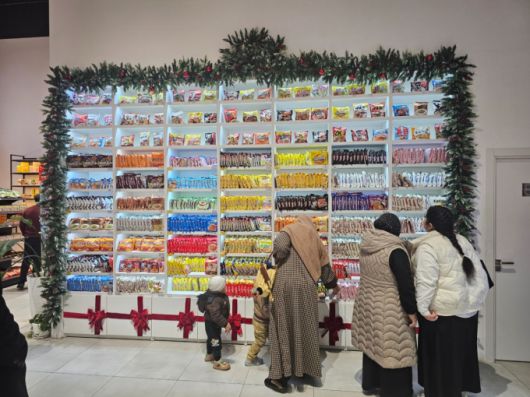 우즈베키스탄 타슈켄트 신도심 시티파크에 위치한 아이마트(I-MART). 한국라면 수백종과 각종 K푸드가 판매되고 있다./사진= 정진우 기자