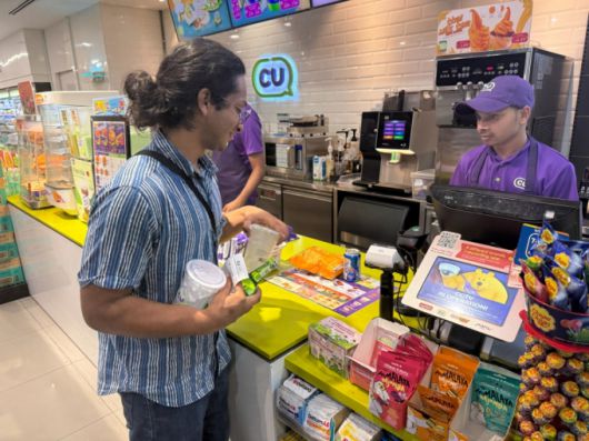 말레이시아 쿠알라룸푸르 시티 센터에 위치한 CU편의점 매장 모습./사진=김민우 기자