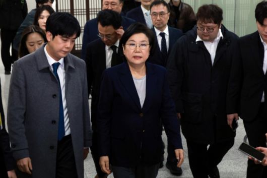 이혜훈 기획예산처 장관 후보자가 지난 19일 서울 여의도 국회에서 이동하고 있다. 이날 열린 재정경제기획위원회 전체회의는 이 장관의 청문회 개최 여부를 놓고 여야간 공방이 이어지다 정회됐다. /사진=뉴시스.