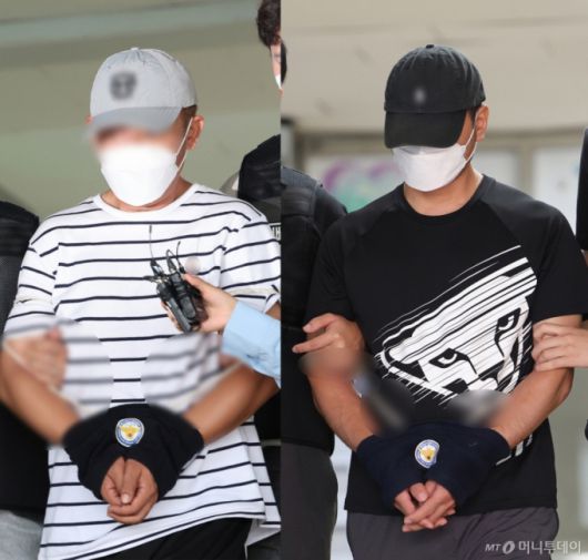 (수원=뉴스1) 김영운 기자 = 17일 오후 경기 수원시 영통구 수원영통경찰서에서 'KT 소액결제 사건' 피의자인 중국 교포 A 씨가 구속 전 피의자 심문(영장실질심사)를 받기 위해 나오고 있다.  정보통신망법 위반 및 컴퓨터 등 사용 사기 혐의를 받는 중국 교포 A 씨(48)와 B 씨(44)는 이날 오전 수원지법 안산지원에서 구속 전 피의자 심문(영장실질심사)을 받는다. 2025.9.18/뉴스1  Copyright (C) 뉴스1. All rights reserved. 무단 전재 및 재배포,  AI학습 이용 금지. /사진=(수원=뉴스1) 김영운 기자