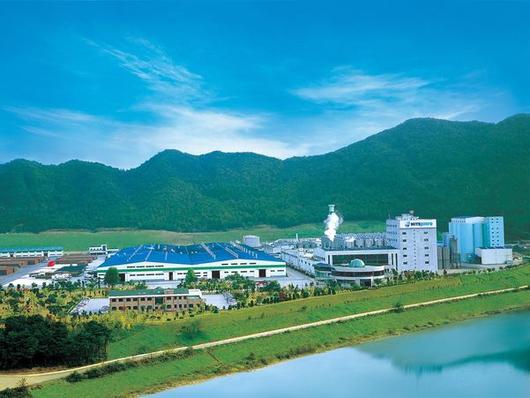 강원도 홍천의 하이트진로 강원공장 전경. 하이트진로 3개 맥주공장 중 가장 규모가 크다.