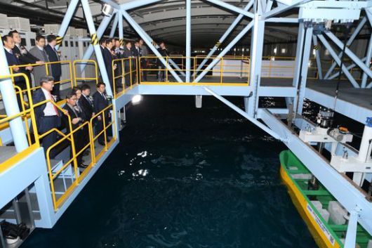 대우조선해양 시흥 R&D센터에 조성된 대형시험수조 시설. /대우조선해양 제공