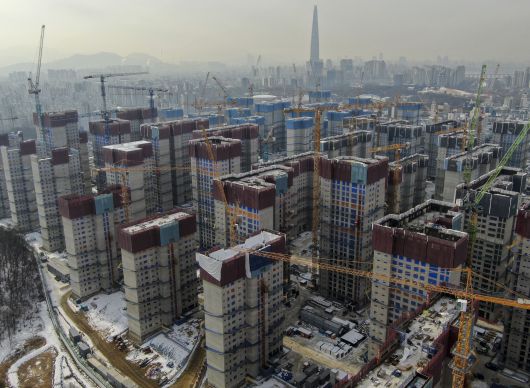 서울 강동구 둔촌주공아파트 재건축 현장(올림픽파크포레온)의 모습. /뉴스1