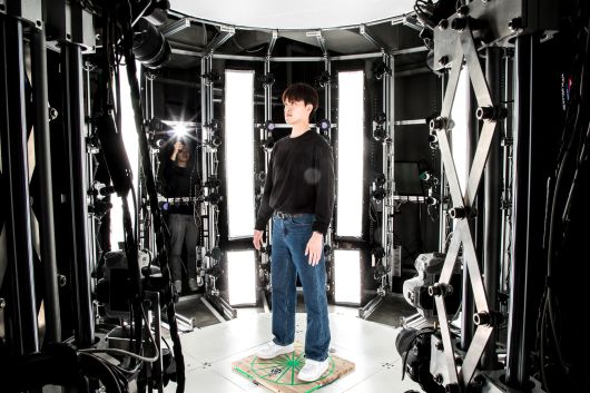 엔씨소프트 3D 스캔 스튜디오에는 156대의 DSLR 카메라가 원형으로 배치돼 있다./고운호 기자