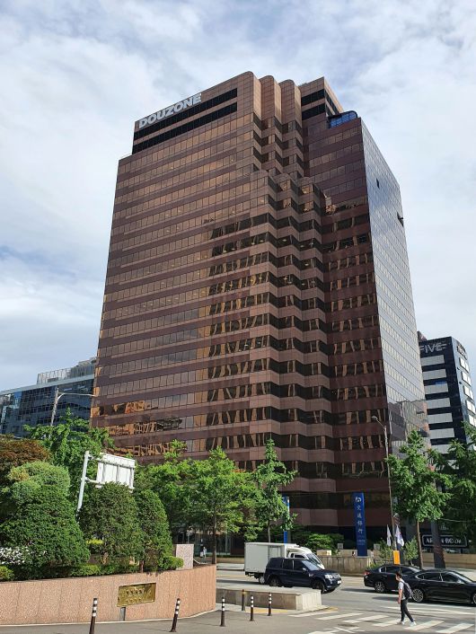 더존비즈온의 더존을지타워 전경. /더존비즈온