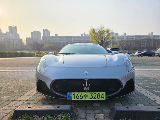 마세라티 MC20 첼로. /권유정 기자