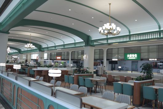 화웨이 상하이연구센터에는 구역마다 편의점과 식당, 헬스장 등 편의시설이 있다. 사진은 식당 내부 모습. /조선비즈