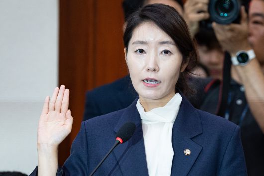 더불어민주당을 탈당한 뒤 제명당한 강선우 무소속 의원. /뉴스1