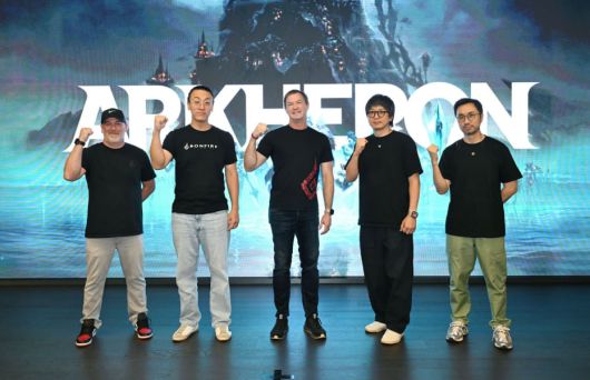 (왼쪽부터)제레미 크레이그 본파이어 스튜디오 디렉터·민 킴 본파이어 스튜디오 CSO·롭 팔도 본파이어 스튜디오 CEO, 정우용 드림에이지 대표·서총동 드림에이지 게임사업2실 실장./드림이에지 제공