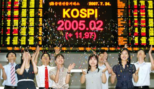 코스피 지수가 사상 처음 2000포인트를 넘었던 2007년 7월 24일./연합뉴스
