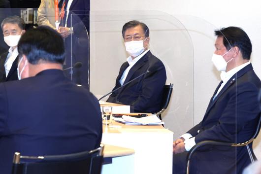 클릭하시면 큰 이미지를 볼 수 있습니다. 서울경제
