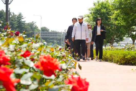 서울경제