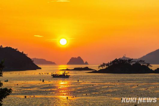진도 세방낙조는 우리나라에서 해가 가장 늦게 지는 풍경을 볼 수 있는 낙조 경관 명소다. 사진=전남도