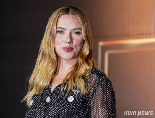 배우 스칼렛 요한슨이 1일 서울 종로구 포시즌스호텔에서 열린 영화 '쥬라기월드: 새로운시작' 기자간담회에서 포즈를 취하고 있다. 2025.07.01 유희태 기자