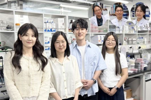(왼쪽부터)KAIST 정주연 석박사통합과정, 정현정 교수, 양승주 석박사통합과정, 박아영 석박사통합과정. KAIST