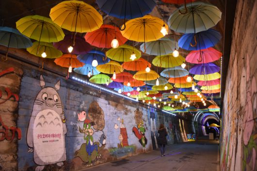 오미자테마터널 모습. 경북문화관광공사 제공