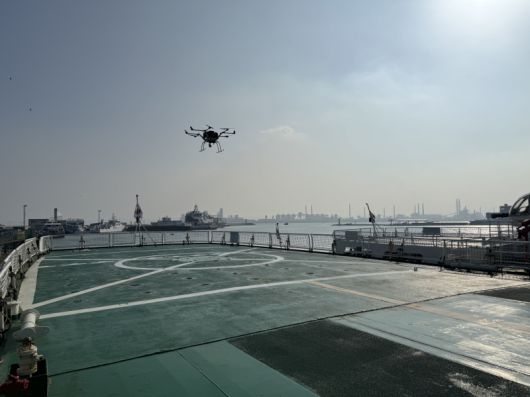 수소 드론 비행 장면. 포항해경 제공