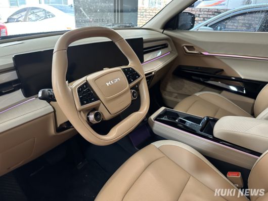 KGM 액티언 하이브리드 실내 모습. 송민재 기자