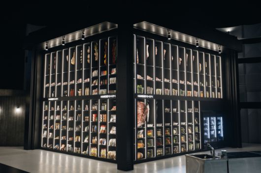 한샘이 ‘흑백요리사2’ 세미파이널 라운드에서 공개한 초대형 팬트리장. 한샘 제공