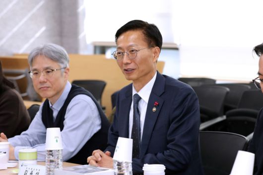 20일 지식재산처 서울사무소에서 열린 ‘2026년 제1회 지식재산처 자체평가위원회’에서 발언하는 김용선 지식재산처장. 지식재산처