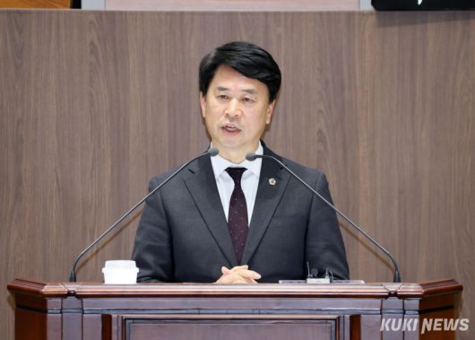 충남도의회 이상근 의원이 지난 20일 임시회 1차 본회의 5분발언에 나서고 있다.