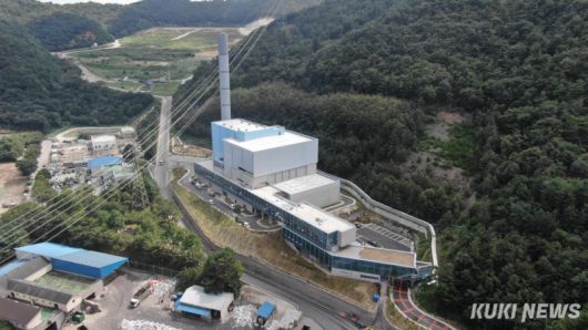 강릉시가 올해 442억원을 투입, 시민 참여 확대와 폐기물 처리 인프라 고도화를 통해 지속가능한 자원순환 경제 조성에 본격 나선다. 강릉시자원순환센터 전경. 강릉시 제공