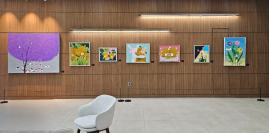 두요 김민정 작가와 조안나 작가가 함께하는 모녀전 '행복이 자라는 순간'이 오는 2월 28일까지 삼성노블카운티 너싱홈에서 진행된다/[사진=이상묵 기자]