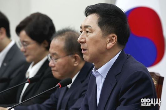 원내대책회의서 발언하는 김기현 국민의힘 대표 ⓒ고성준 기자