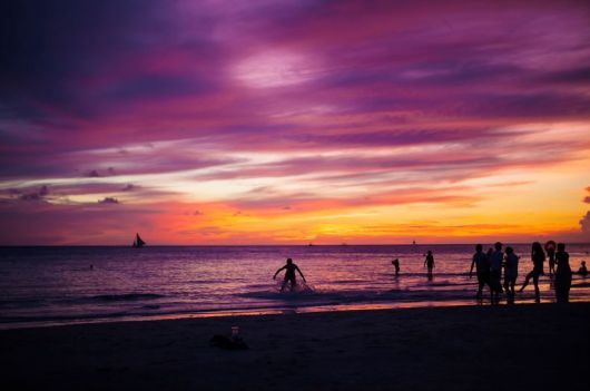 붉게 물든 보라카이 해변 ⓒ클립아트코리아
