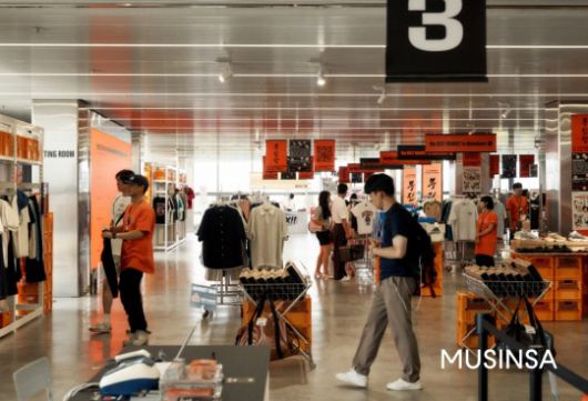 홍대에 위치한 무신사 '무진장 테라스 마켓' /사진제공=무신사