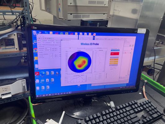 정진욱 한양대 전기공학과 교수 연구팀이 개발한 웨이퍼형 플라즈마 측정기로부터 수신한 데이터를 2차원 공간 분석 프로그램이 구현한 모습.